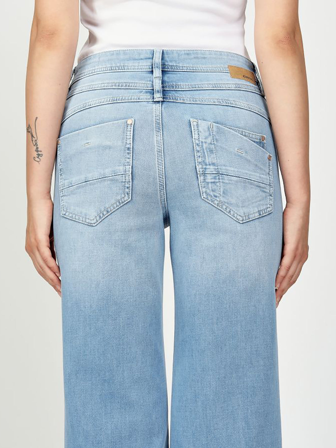 Jeans Amelie Wide Fit  Bleached Blue Wash