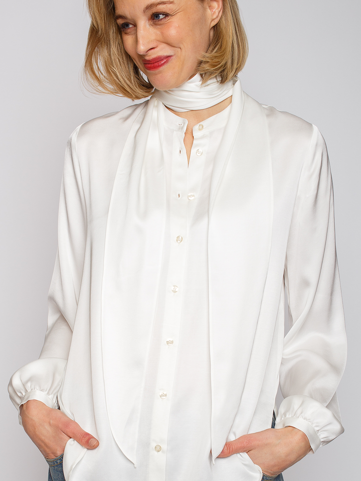 Bluse mit abnehmbarer Schluppe Offwhite