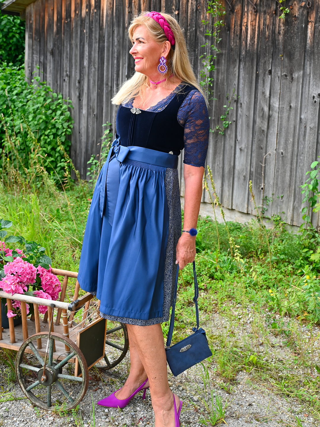 Samtdirndl Elisabeth in Blau